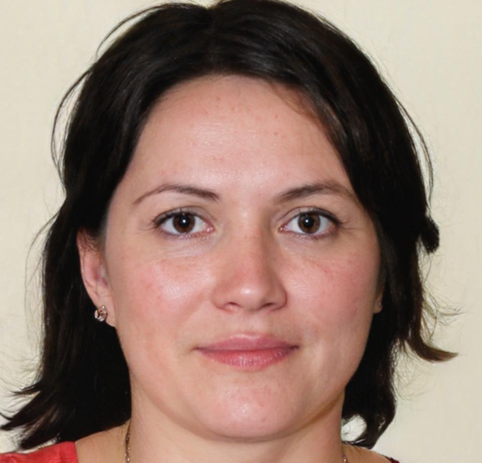 Portrait of Rhiannon Soderberg, equity research director